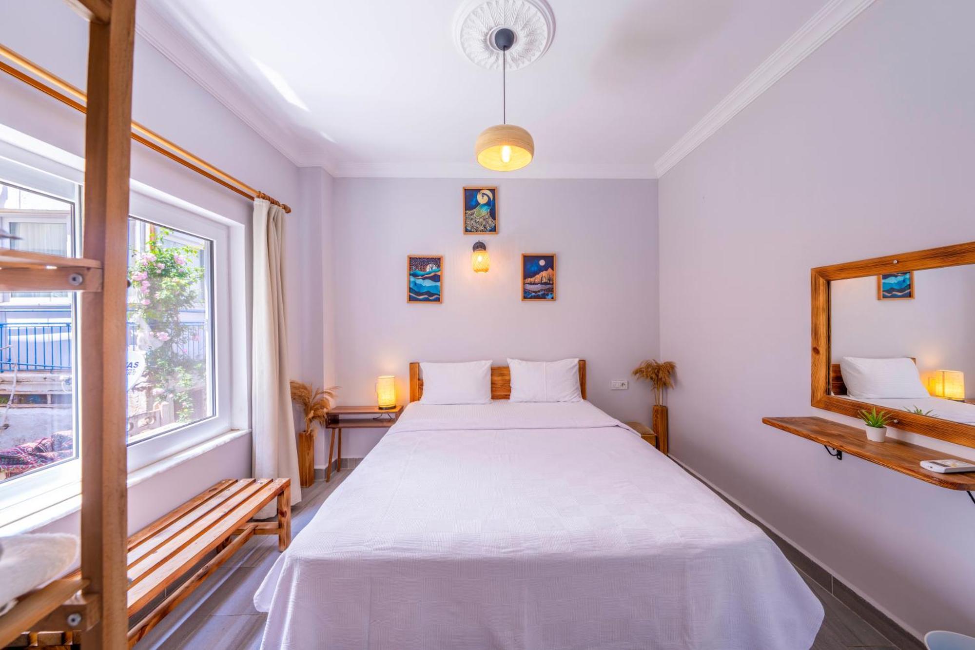 Larex Otel Каш Екстериор снимка