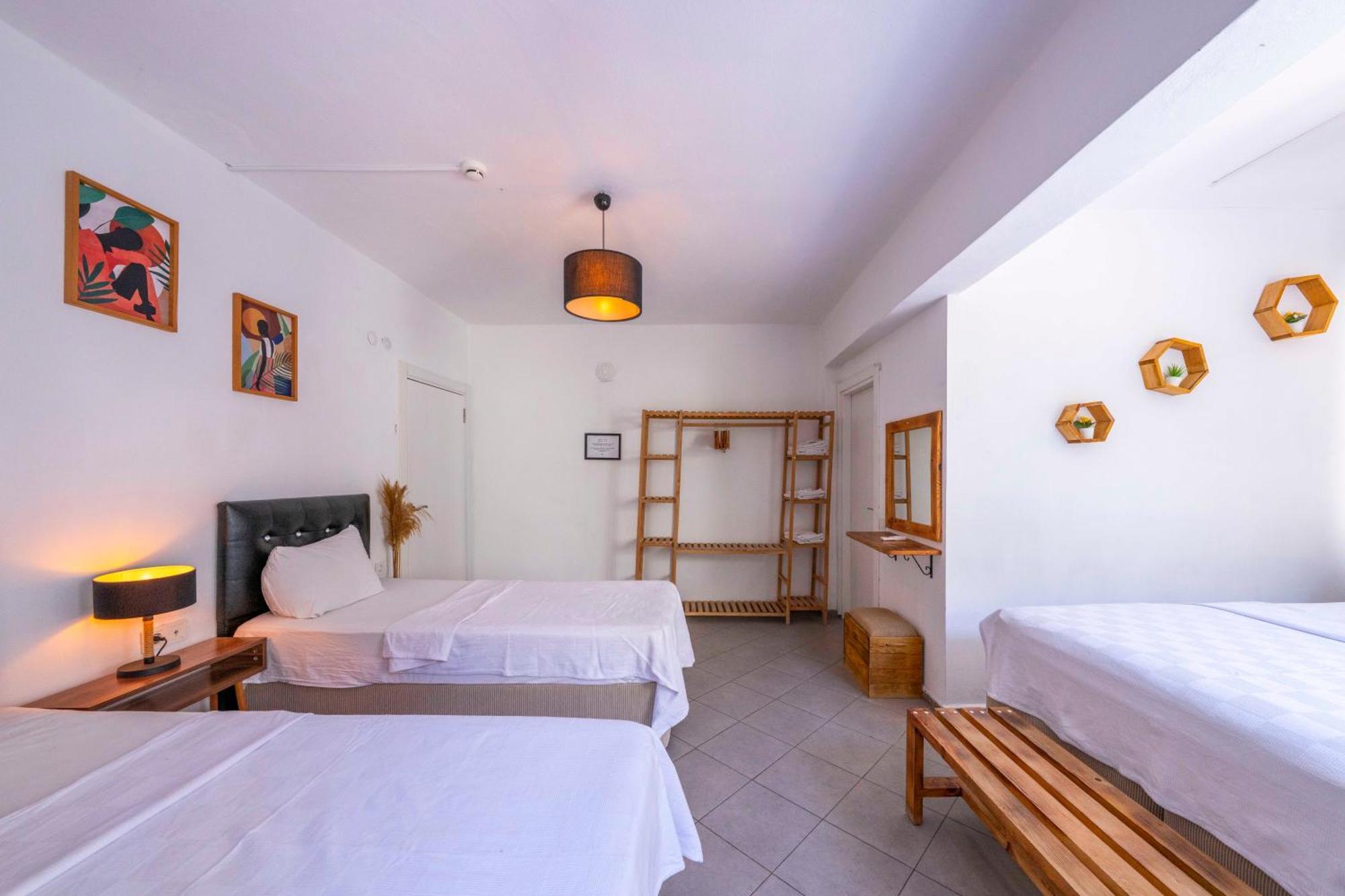 Larex Otel Каш Екстериор снимка