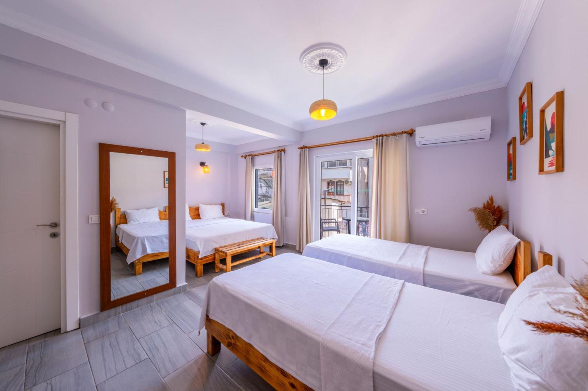 Larex Otel Каш Екстериор снимка