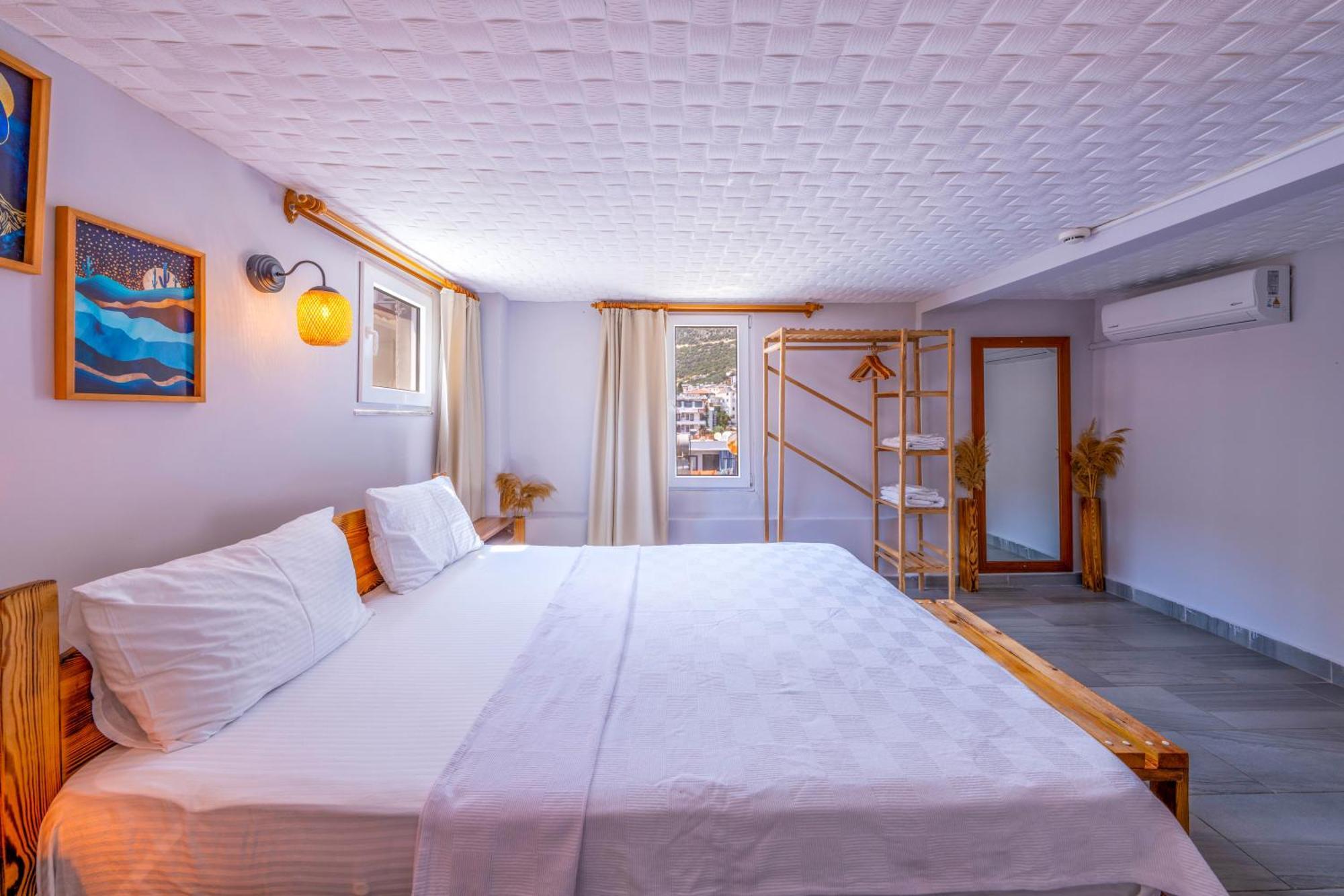 Larex Otel Каш Екстериор снимка