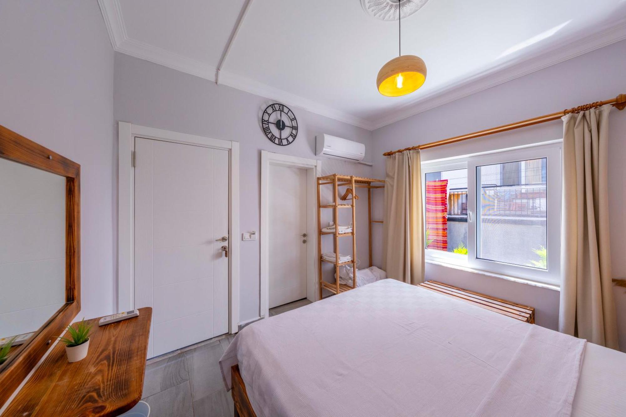 Larex Otel Каш Екстериор снимка