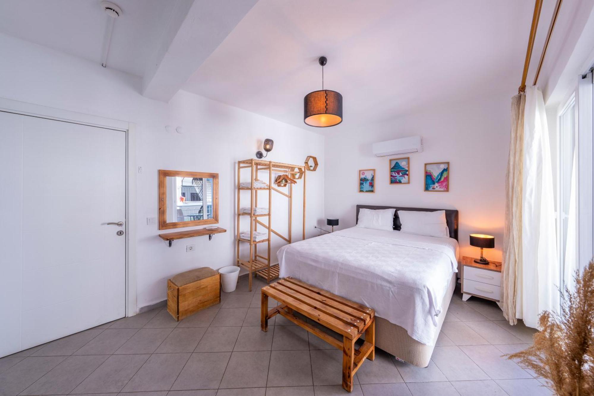 Larex Otel Каш Екстериор снимка